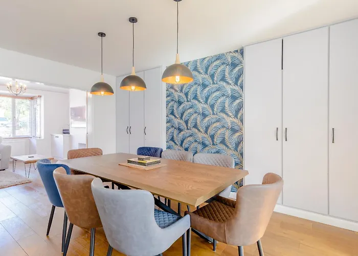 Carmel * ウィットビー